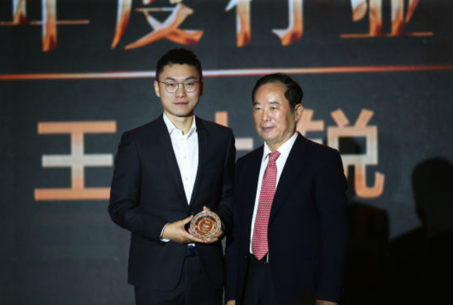 医联创始人兼CEO王仕锐荣膺“影响中国”2019年度行业创新人物